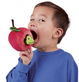 enfant croquant la Marionnette à main Ver dans la pomme